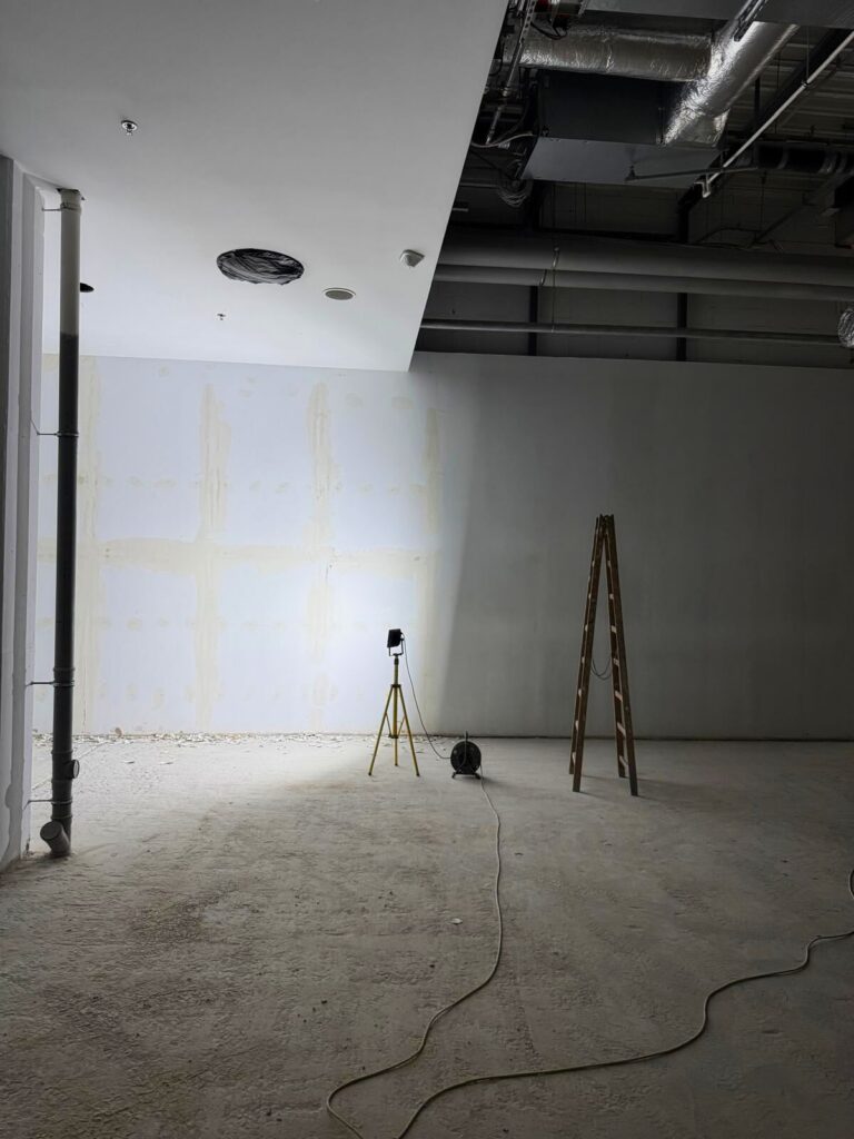 Fit-out w galerii Avenida w Poznaniu realizowany przez Turhen Budownictwo dla marki KiK