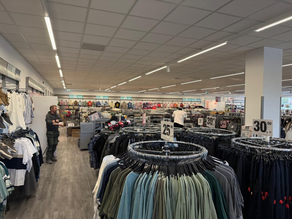 Wnętrze lokalu KIK po realizacji fit-out w Krotoszynie